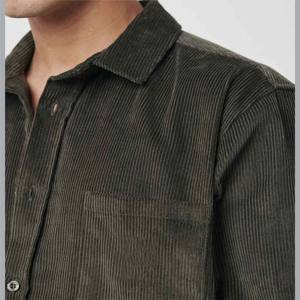 Chemise de vacances décontractée à la mode de couleur unie de qualité supérieure Chemise à boutons couverts à manches longues pour hommes Prix de gros - Product Image 6