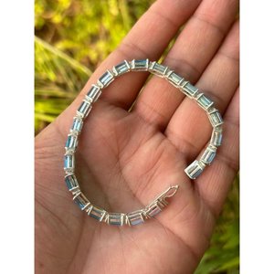 สร้อยข้อมือเทนนิสเงินแท้ 925 ประดับบลูโทแพซ เครื่องประดับแฟชั่น - Product Image 4