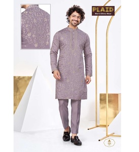 Kurta en soie douce brodée, conçu pour les hommes qui préfèrent les tenues traditionnelles élégantes - Product Image 1