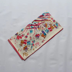 Top qualité été femmes rétro noix de cajou écharpe doux imprimé fleuri carré personnalisé tête wrap mode Satin soie écharpe à vendre - Product Image 2