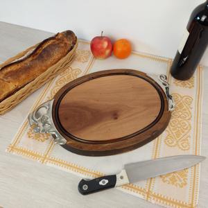 Tabla de Cortar Ovalada de Madera Clásica con Asas de Metal, Perfecta para Uso en la Cocina, Buffet y Exhibición en la Mesa de Comedor, de la India - Product Image 4