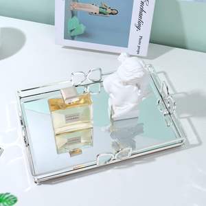 ถาดโลหะขัดเงาสีเงินสำหรับเสิร์ฟอาหารที่สวยงามและหรูหรากันสนิมเป็นมิตรกับสิ่งแวดล้อมทนทานสำหรับใช้ในห้องครัวและในบ้าน - Product Image 4