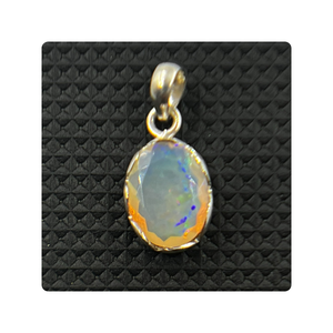 Opale Essence Pendentif et boucles d'oreilles en argent sterling 92.5 Cute Ethiopian Opal Cut Stone avec diamant pour les fêtes de mariage Cadeau Bijoux - Product Image 2