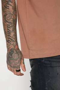 T-shirts basiques de couleur unie pour hommes, col rond, manches courtes, en coton doux, décontractés, pour tous les jours, vente en gros - Product Image 4