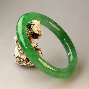 Pulsera de regalos de joyería apilable de moda, brazalete de gelatina acrílica de resina gruesa redonda Irregular transparente para mujeres y niñas - Product Image 5