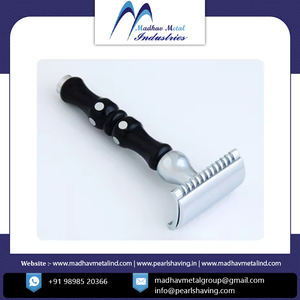 Maquinilla de afeitar de seguridad de acero inoxidable de excelente calidad disponible a un precio asequible, última colección - Product Image 4