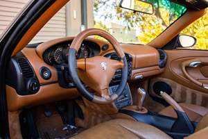 Porsche 911 Carrera 4 Cabriolet d'occasion 2003, conduite à gauche/droite - Product Image 4