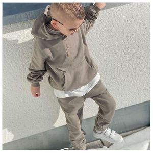 NOUVEAU 2023 Customize Logo Custom Kids Clothing Set High Quality Hoodie Jogger Pants Boys Tracksuit Set - Product Image 5