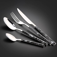 Ensemble de couverts de service coûteux cuillère fourchette et couteau ensemble de couverts avec boîte en bois incroyable pour la cuisine de luxe utiliser couverts couverts