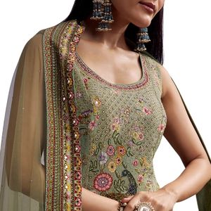 Vente en gros de vêtements ethniques pour femmes, costume palazzo en crêpe vert avec imprimé floral et travail de la pierre, fournisseur en vrac d'usine de vêtements OEM - Product Image 5