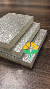 Panel de Ducto de Espuma de PU Flexible Preaislado, Lámina de Aluminio Fenólica para Ducto Compuesto para Sistemas HVAC, Uso en Apartamentos, Origen Estadounidense - Product Image 3