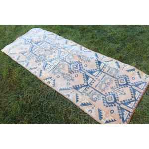 Tapis de 2,5 x 6,6 pieds, tapis turc vintage, tapis oriental en laine bleu et blanc - Product Image 2
