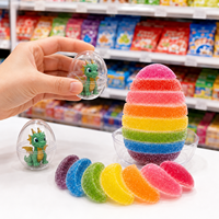 Bonbons gélifiés aux fruits avec emballage personnalisé et figurine surprise dans un œuf