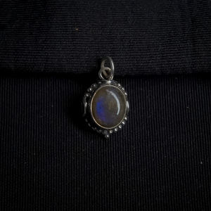 สร้อยคอจี้อัญมณีรูปวงรีสีเงิน925พร้อมชุบทอง18K สไตล์วินเทจผู้จัดจำหน่าย - Product Image 1