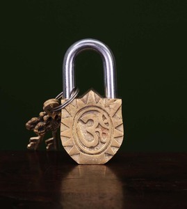 Candado antiguo de hierro fundido totalmente funcional con forma de Caballo viejo en latón Candado de bloqueo con aspecto de animal Elegante para decoración a precio barato - Product Image 2