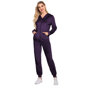 Chándal de terciopelo personalizado a la moda de alta calidad 2024 para mujer, Top corto con capucha, chándal con cremallera de terciopelo, chándal - Product Image 5