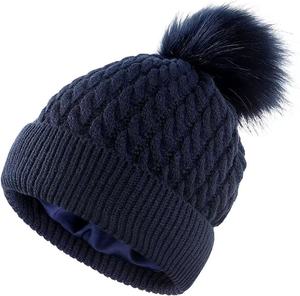 Fabricante de Gorros de Punto Acrílicos con Forro de Satén, Gorro de Punto Personalizado con Logotipo, Gorro de Punto Unisex para Adultos con Pompón - Product Image 1