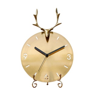 Reloj de mesa de asta de ciervo de Metal dorado minimalista nórdico moderno elegante reloj de escritorio decorativo de cuarzo de lujo TEMA DE Animal único para - Product Image 1