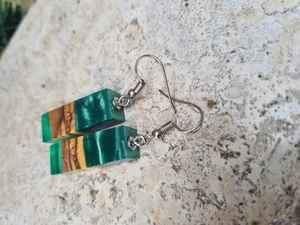 Pendientes Únicos de Resina y Madera para Mujer, Joyería Artesanal, Accesorios Coloridos y Modernos - Product Image 4