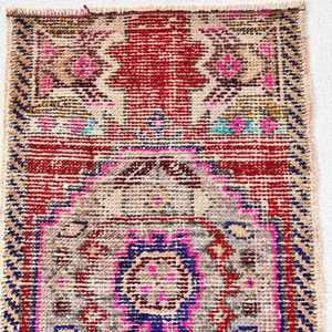 Tapis turc 1,6x2,8 pieds, tapis persan rouge en laine - Product Image 5