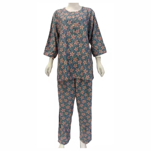 Conjunto de pijama informal de rayón de manga 7/8 para mujer, pantalones largos y camisa, ropa de dormir cómoda de talla grande para uso diario para el verano - Product Image 1