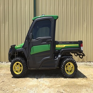 รถอเนกประสงค์ John Deere Gator XUV 835R ขับเคลื่อน 4 ล้อ เกียร์ธรรมดา เครื่องยนต์ 2 จังหวะ มากกว่า 250 ซีซี น้ำมันเบนซิน/ดีเซล ได้รับการรับรองมาตรฐาน EPA และ EEC พร้อมใช้งาน - Product Image 6