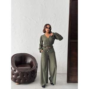 Blusas de Pana para Mujer Topshow, Colección de Camisas Elegantes al por Mayor - Product Image 3