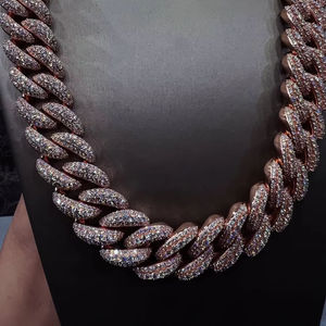 Chaîne cubaine en or rose personnalisée avec diamant moissanite taille ronde, bijoux de corps unisexe avec placage, cadeau pour lui et elle - Product Image 3