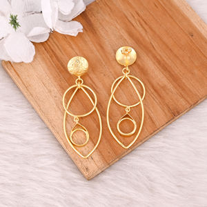 Lote de 25 pares de aretes de Latón chapado en oro amarillo estilo bohemio hechos a mano, joyería de moda de aniversario de boda de diseñador - Product Image 6