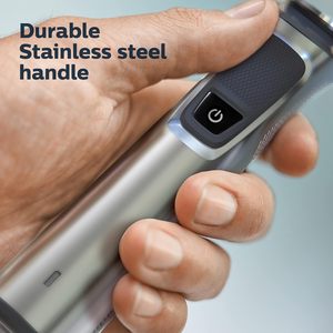 Philips Norelco Multigroom 7000 Series, tondeuse tout-en-un, tondeuse à barbe et tondeuse à cheveux, kit de toilettage pour barbe MG7910/49 - Product Image 2