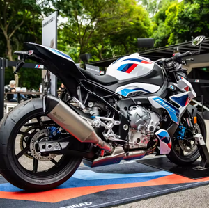 NUEVA Motocicleta de Carreras Original M 1000 RR con Materiales de Plástico/Acero/Aluminio y Garantía de 3 Años Disponible - Product Image 1