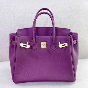 Sacs à main de haute qualité pour femmes, en cuir de mouton véritable, élégants et modernes pour femmes actives - Product Image 2