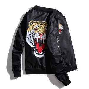 แจ็กเก็ตบอมเบอร์สำหรับผู้ชายแจ็คเก็ตผ้าฝ้ายปักลาย - Product Image 4