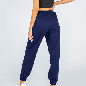 Pantalon de jogging en coton avec impression de logo personnalisé pour femmes pantalon de survêtement de musculation pantalon de course pantalon respirant en gros - Product Image 4