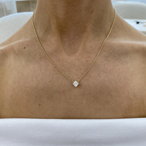 Top Trending 1 Ct Princess IGI Certified VVS Lab Grown Diamond 14K Solitario de oro sólido Colgante Collar Moda Mujer Joyería - Product Image 3