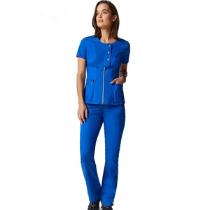Conjuntos de uniformes médicos a medida con apariencia de manga corta personalizada y cuello alto elegante para personal médico - Product Image 5
