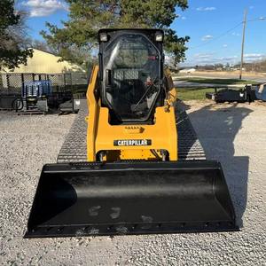 Chargeur multifonctionnel pas cher Cat Skid Steer pour chargeuse de terrassement Skid Steer Crawler Skid Steer Loader avec accessoire - Product Image 2