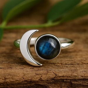 แหวนเงินแท้คุณภาพดีประดับมูนสโตนมอสอาเกต สำหรับงานแต่งงานและสวมใส่เพื่อการพิธีกรรมประจำวัน - ราคาส่งออกจากอินเดีย - Product Image 1