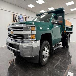 CAMIÓN USADO CHEVROLET SILVERADO 3500HD CHASSIS WORK TRUCK CABINA REGULAR 4WD 2016 (LHD/RHD) - Product Image 1