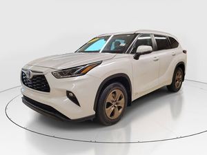 Nouveautés à prix réduits! Voiture SUV hybride d'occasion 2023 Highlander Bronze Editions AWD 2.5L CVT - Product Image 1