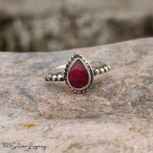 Anillo de declaración minimalista de Plata de Ley 925, Estrella tratada con calor de Coral Natural blanco, certificado por terceros, perfecto para San Valentín - Product Image 5