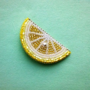 Breloques de sac brodées de perles, design chic personnalisable, breloques de sac brodées de perles, travail manuel élégant et personnalisé - Product Image 1