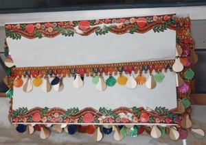 Adornos de encaje de terciopelo de aspecto rico para blusas Lehenga Borders Sarees disponibles a granel para revendedores y fabricantes - Product Image 6