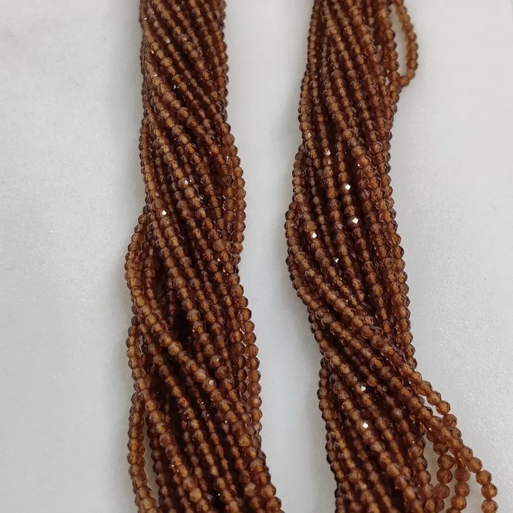 สีน้ำตาล