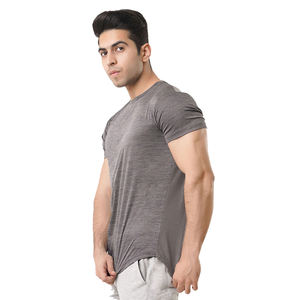 Service OME T-shirts pour hommes en polyester de couleur grise 240 Gsm T-shirt uni à coupe ajustée pour homme avec logo et taille personnalisés - Product Image 6