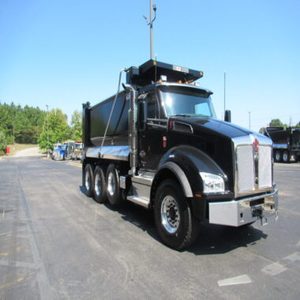 Camion benne d'occasion 10 roues 6x4 371 CV, 10-16 tonnes, 16-20 mètres cubes, diesel, conduite à gauche, pour l'exploitation minière, à vendre - Product Image 1