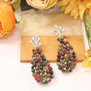 Pendientes de Diseño con Baño de Oro de Primera Calidad y Piedras de Circonita Cúbica, Colección para Bodas y Fiestas, para Mujeres y Niñas - Product Image 1