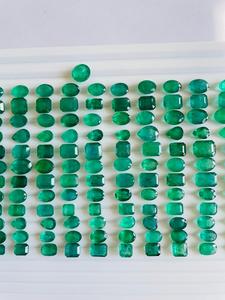 Couleur verte émeraude naturelle certifiée par IGI - Product Image 2