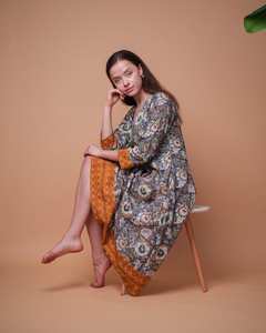 Robe Anasuya Ikat imprimée à la main, robe bohème florale grise et verte en pur coton, robe décontractée - Product Image 3