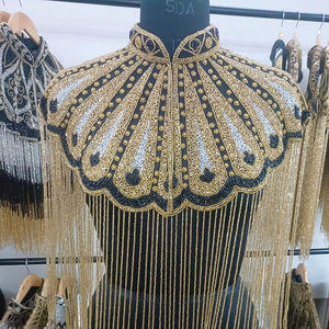 Elegante Capa Burlesque con Hilos de Cuentas, Diseño de Lentejuelas, Se Ajusta al Cuello, Hermosa Ropa Festiva, Material de Poliéster, Adulto - Product Image 1